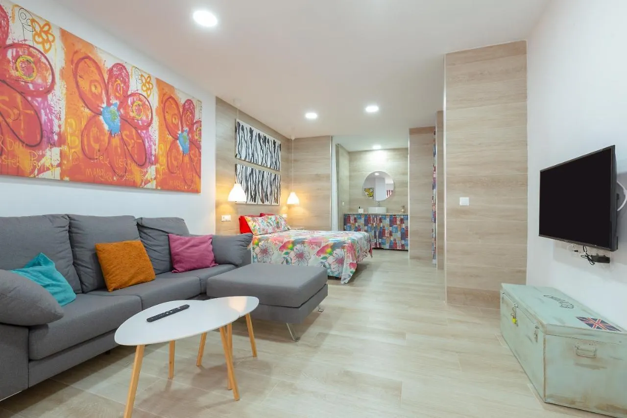 Loft A 3 Minutos Bus Y Tren Apartment Malaga